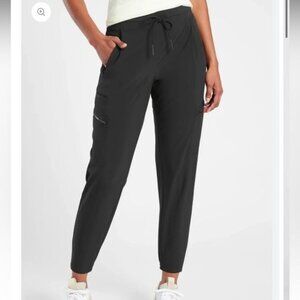 NWOT Athleta Go Far Travel Venture Pant, BLACK SIZE 4